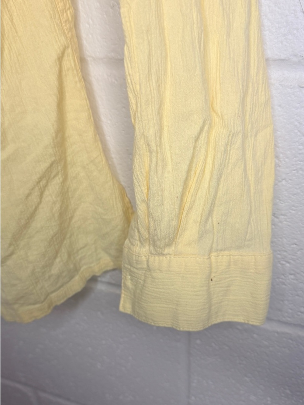 Butter Yellow Button Down Shirt size M - Picture 4 of 8